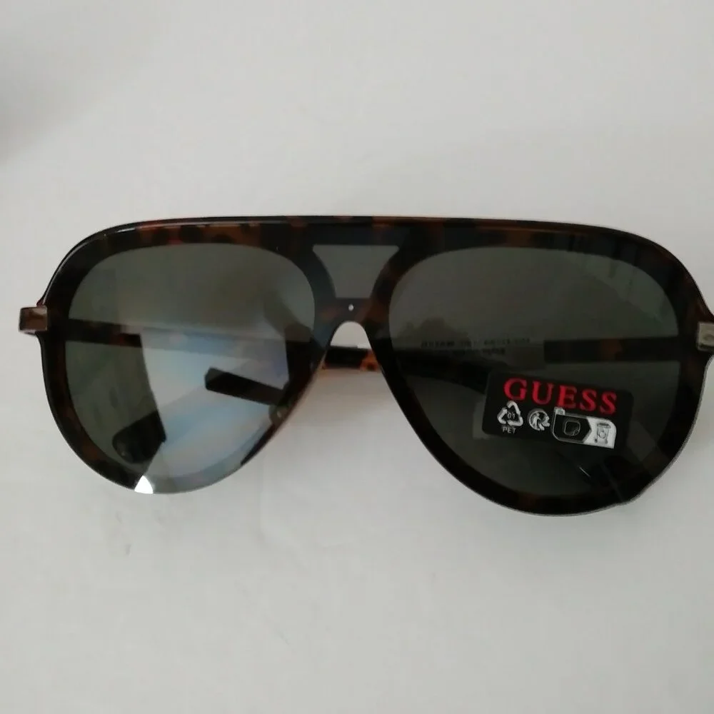 Guess Unisex Tortoise Aviator Style Sunglasses - Picture 12 of 12